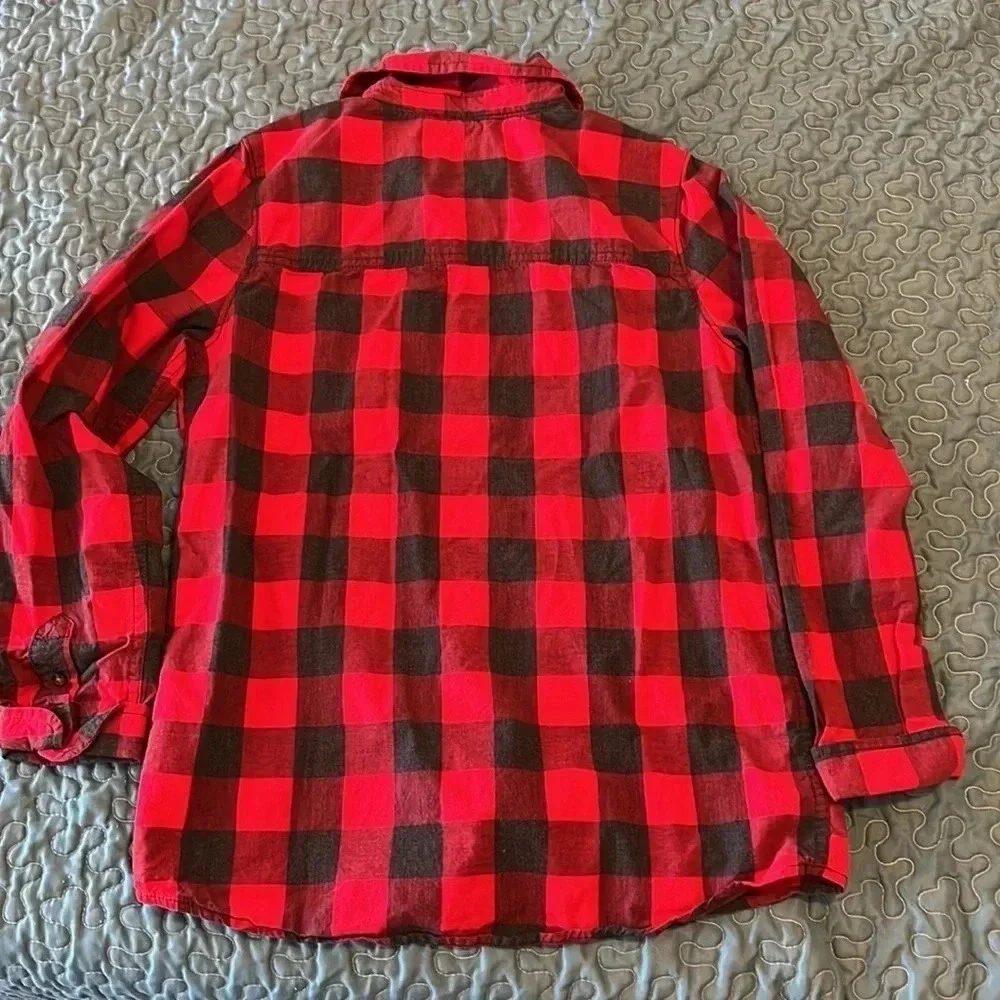 EUC Oshkosh boys buffalo print button up size 14
